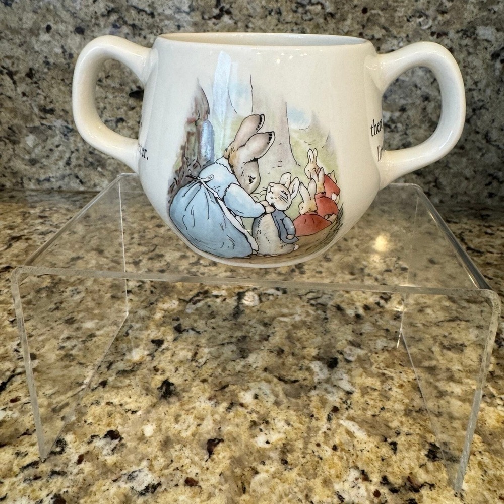 Vintage Wedgewood Peter Rabbit Beatrix Potter Nursery Baby Cup 2-Handled Mug